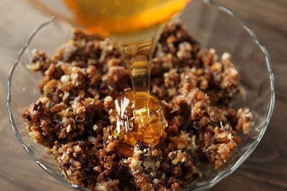 Walnuts with honey - a folk remedy for a quick increase in potency at home